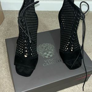 VC-Lalinda Black true suede